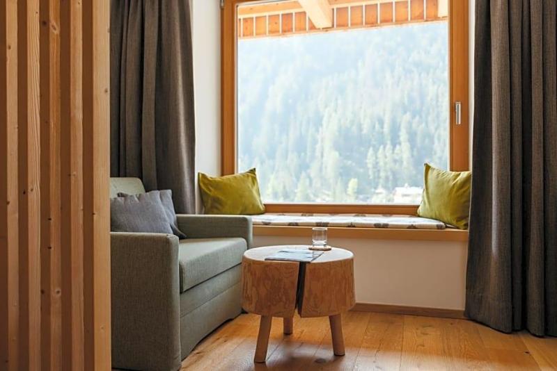 Berghotel Sanva image