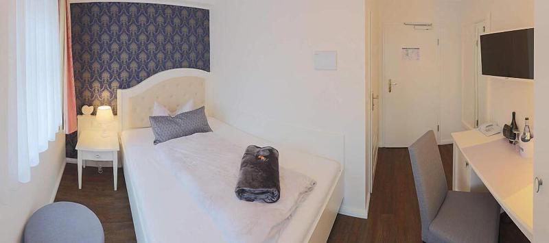 Hotel Strandvilla Janine image