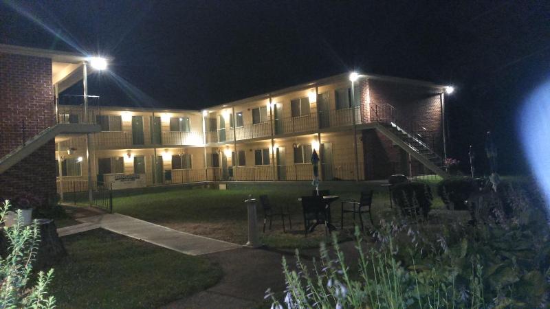 Bridgetown Motor Inn image