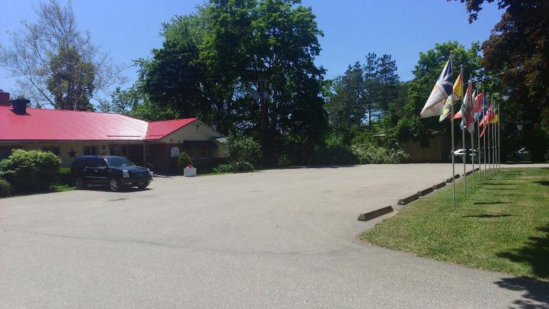 Bridgetown Motor Inn image 3