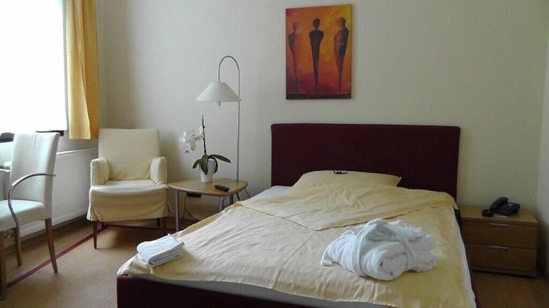 Hotel Kurhaus Uhlenberg image