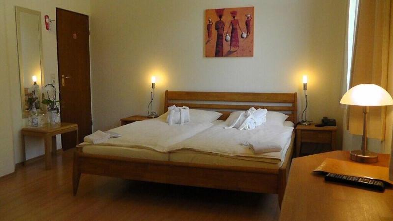 Hotel Kurhaus Uhlenberg image