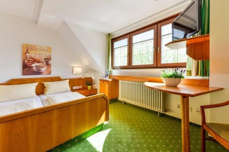 Hotel Jauch S La Wen image