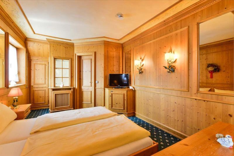 Hotel Jauch S La Wen image