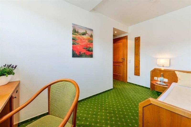 Hotel Jauch S La Wen image