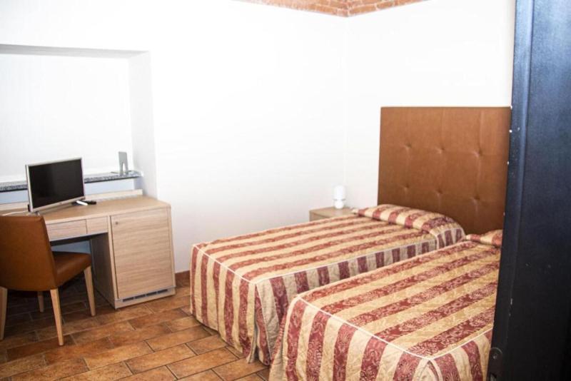 Hotel Tornielli 9 - Image 6