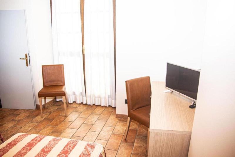 Hotel Tornielli 9 - Image 10