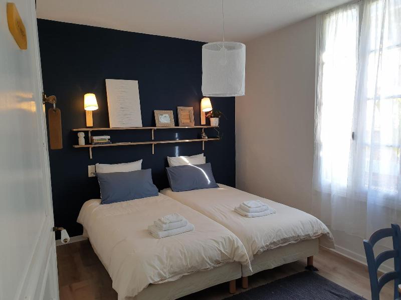 L Abri Sous Roche Chambres D Ha Tes image