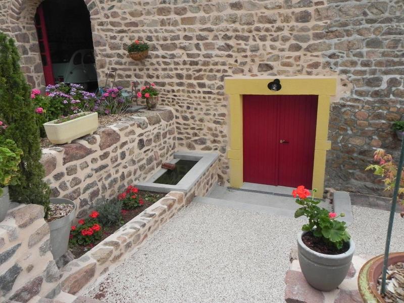 Ferme Des Entremains image