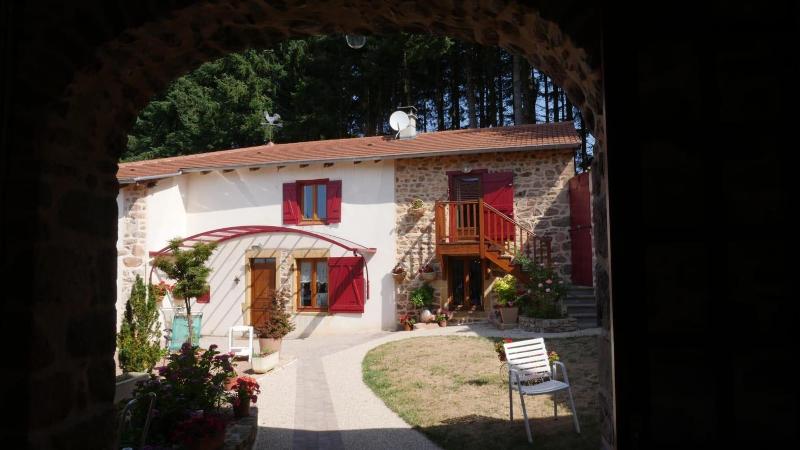 Ferme Des Entremains image