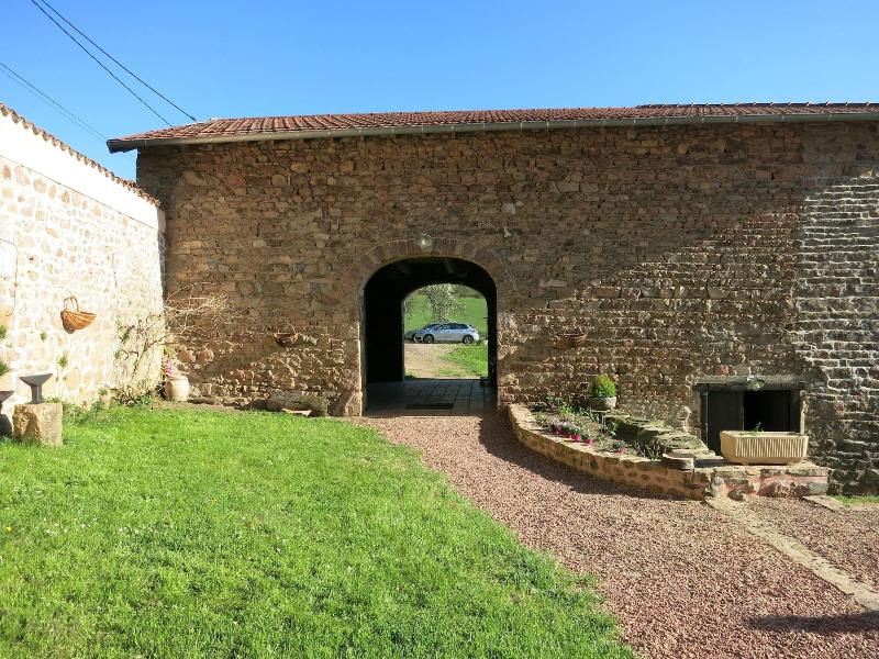 Ferme Des Entremains image