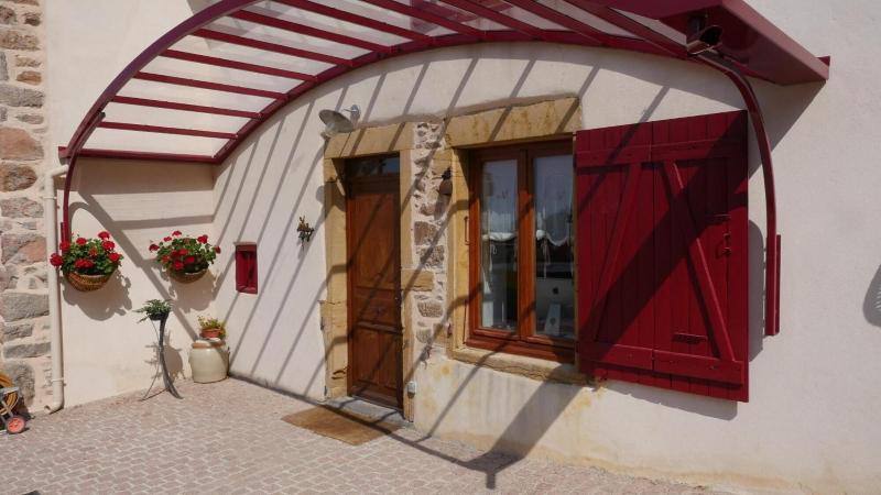 Ferme Des Entremains image