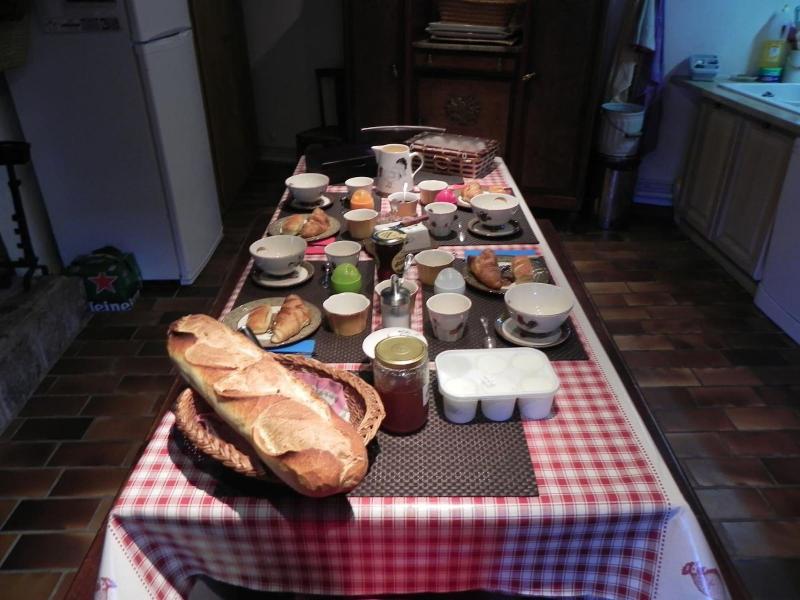 Ferme Des Entremains image