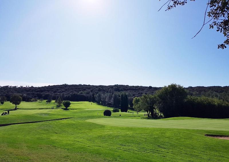Golf Ra Sidence De Na Mes Vacquerolles image