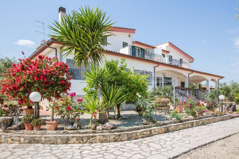 Villa Vesta image