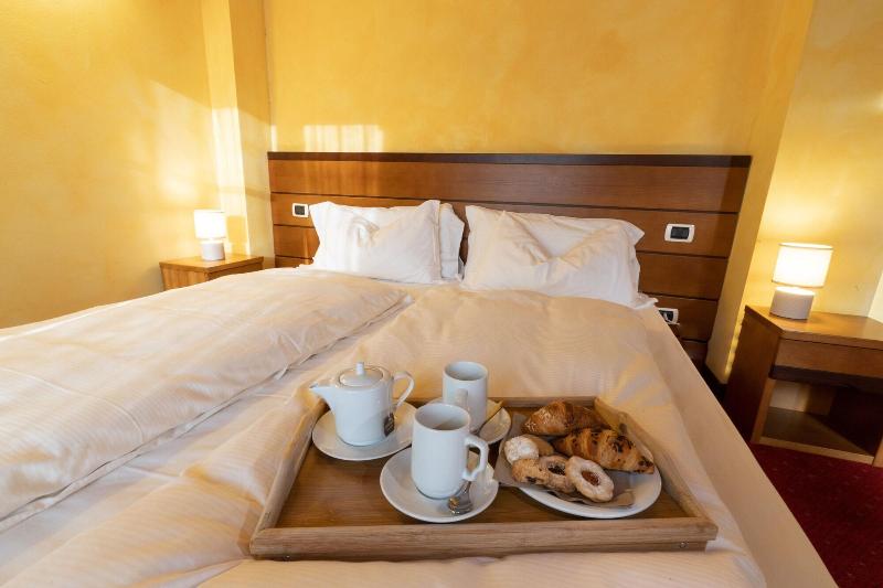 Hotel Enzo Moro image