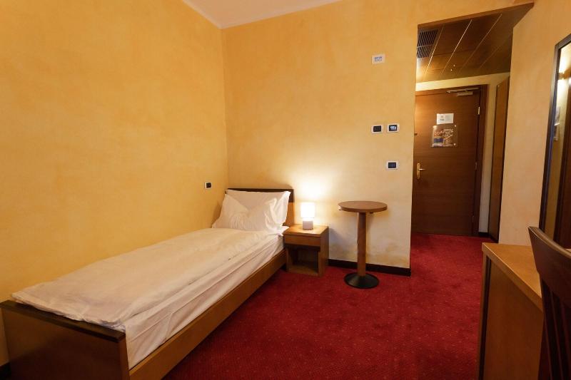 Hotel Enzo Moro image