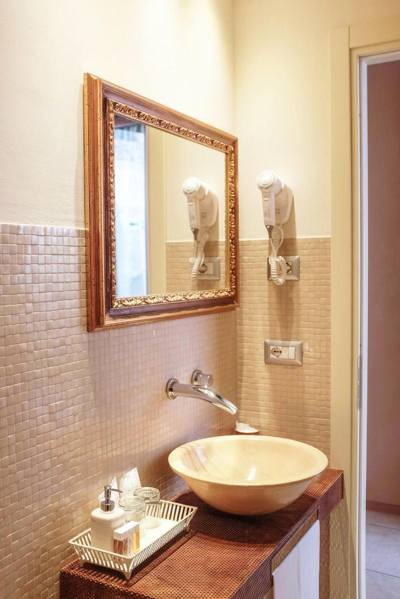Spazio Bianco image