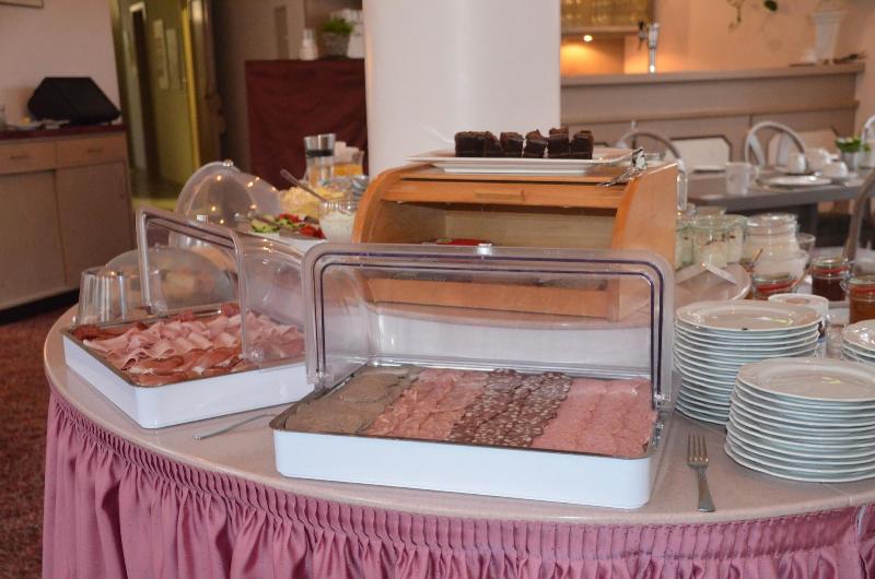 Hotel Restaurant Castell image