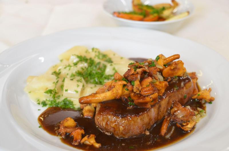 Hotel Restaurant Castell image