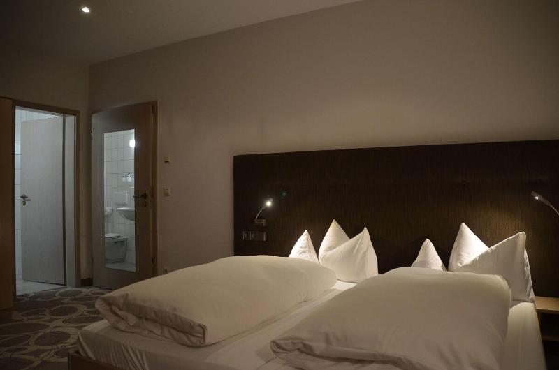 Hotel Restaurant Castell image