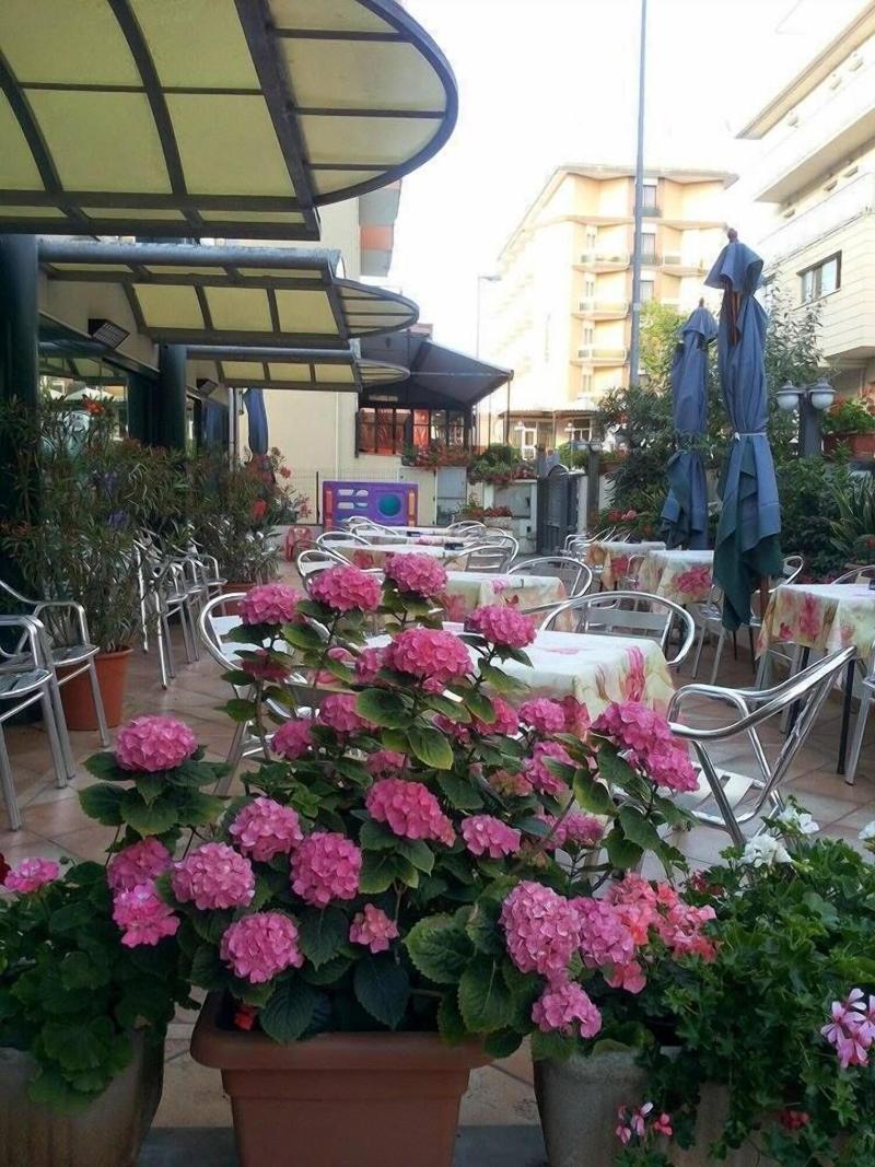 Hotel Caruso image