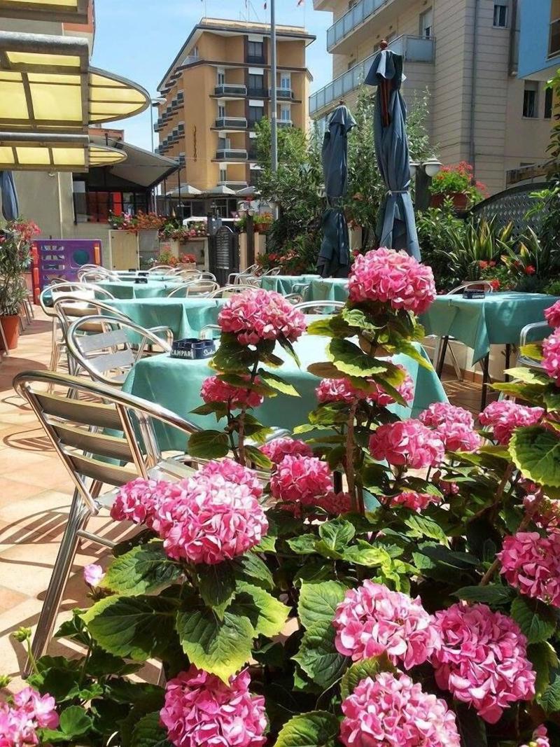 Hotel Caruso image