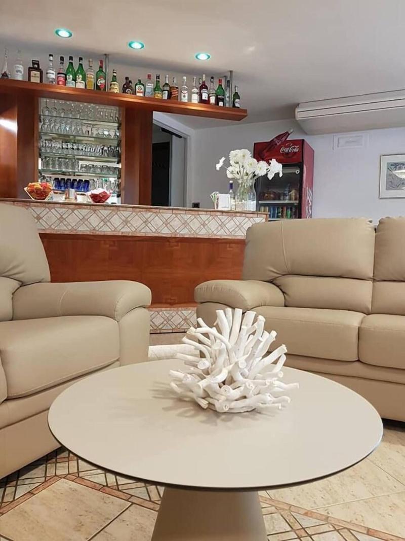 Hotel Caruso image