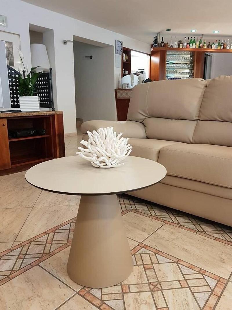 Hotel Caruso image