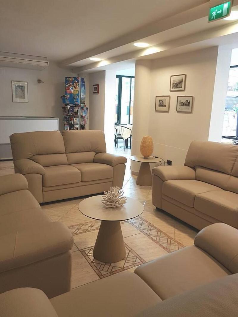 Hotel Caruso image