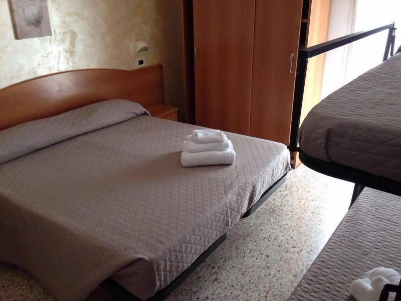 Hotel Caruso image