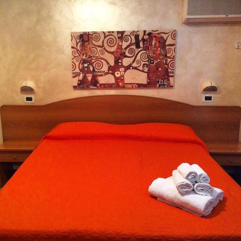 Hotel Caruso image