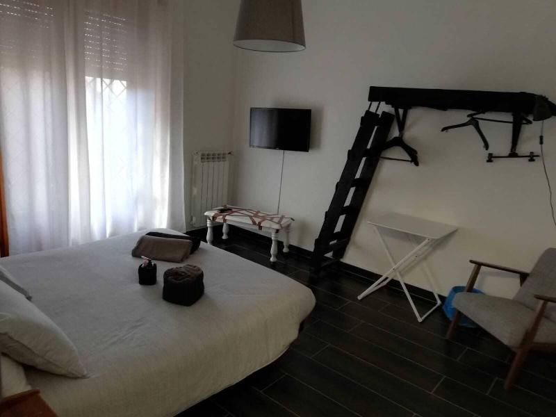 Bed And Breakfast Style image