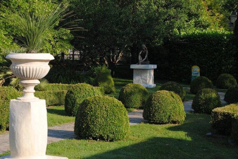 Les Meubles Du Grand Logis image