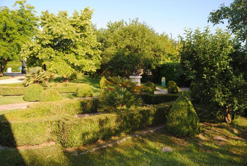 Les Meubles Du Grand Logis image