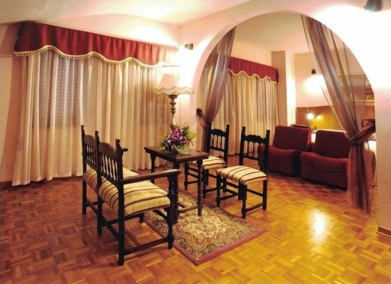 Albergo La Perla Della Valle image