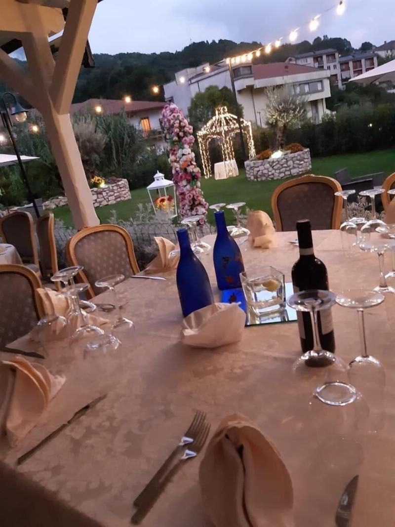 Albergo La Perla Della Valle image