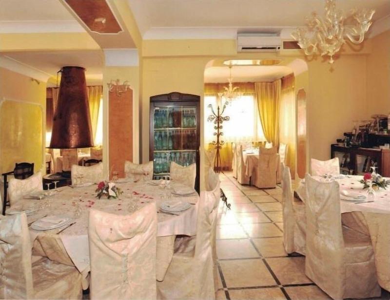 Albergo La Perla Della Valle image