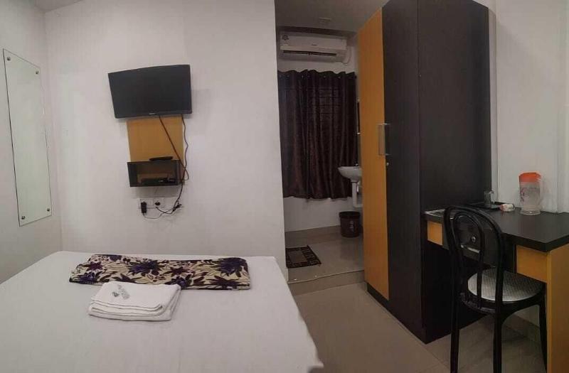 Green Line Residency image
