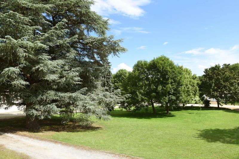 Domaine Cha Teau De Sainte Croix — photo 2