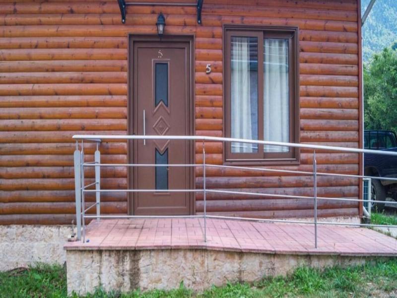 Kedros Chalet