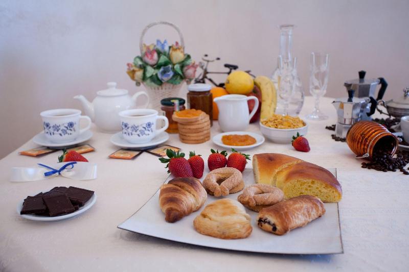 Flower Bed Breakfast image