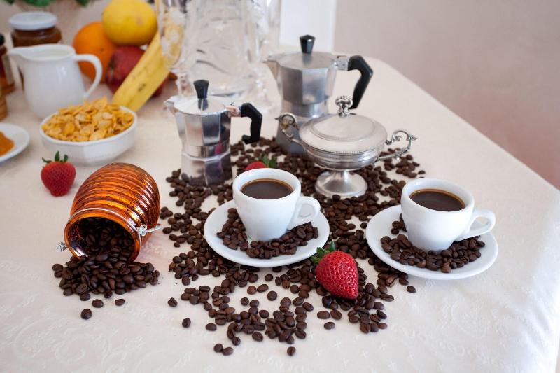 Flower Bed Breakfast image