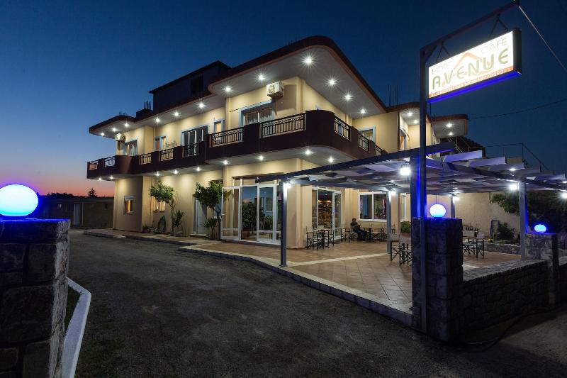 Avenue Hotel — photo 4