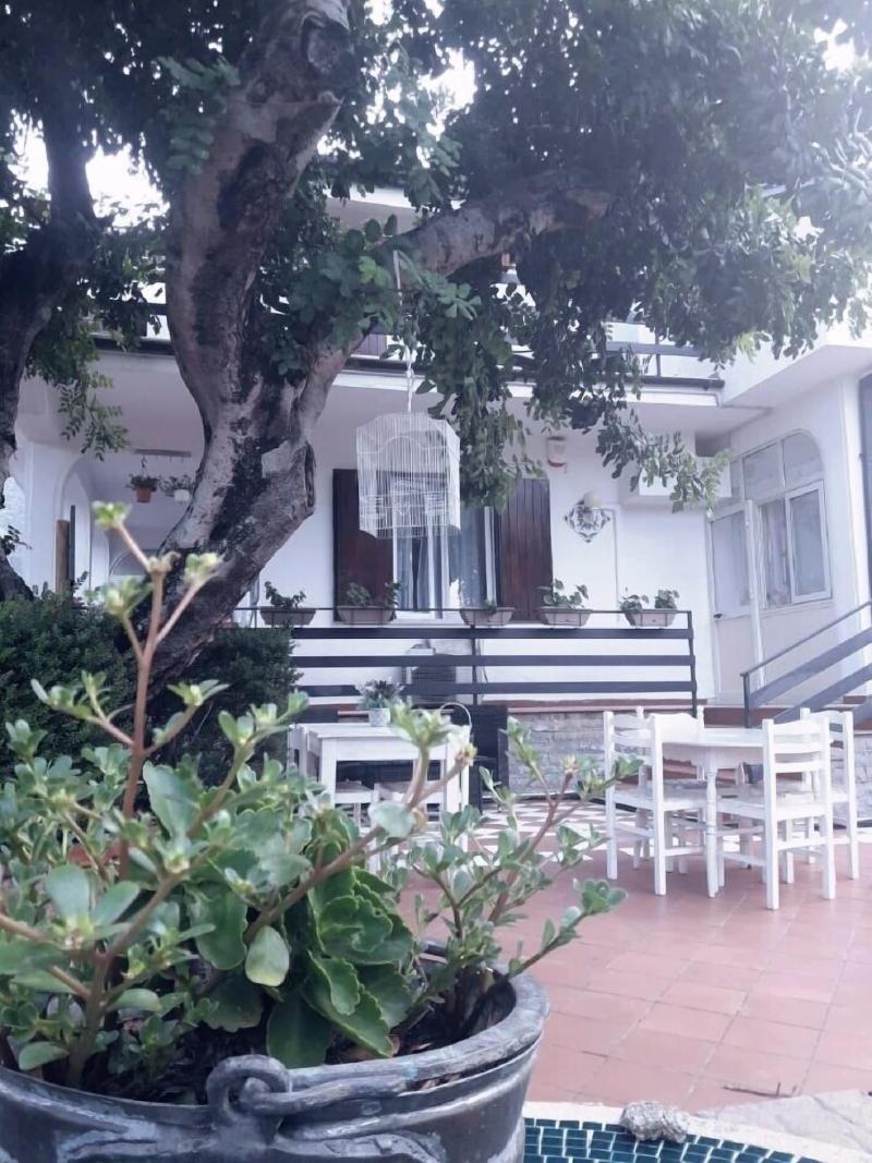Grotta Dei Puntali image