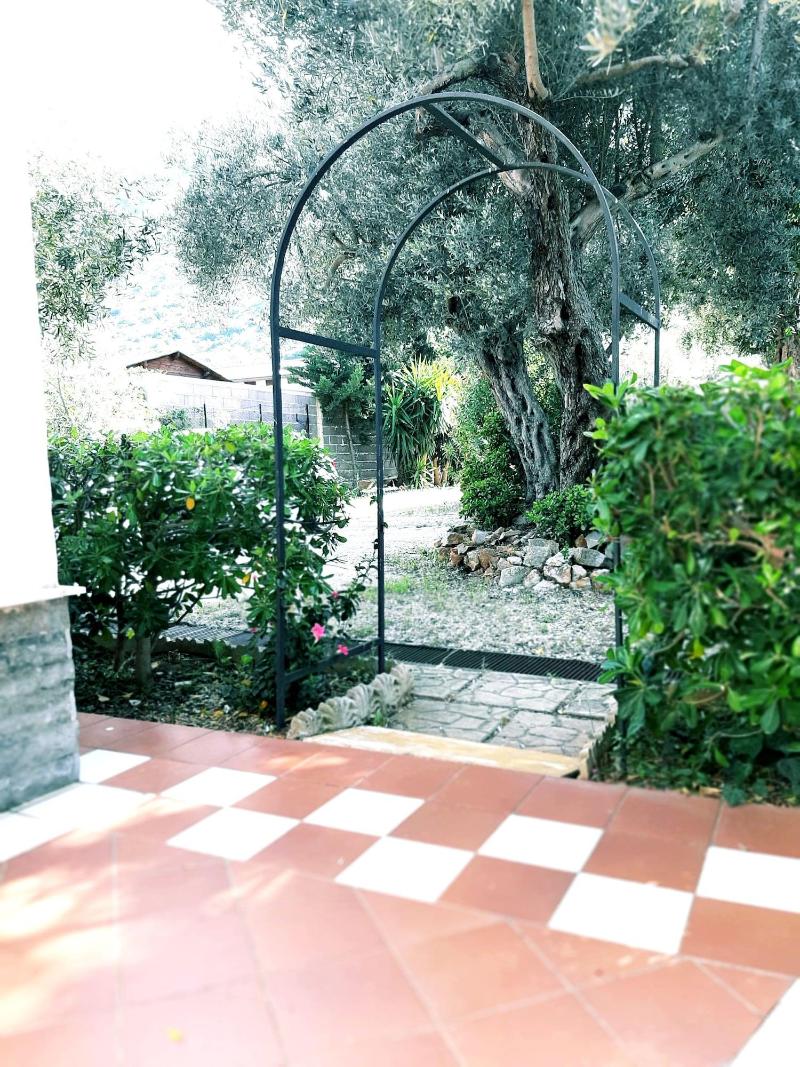 Grotta Dei Puntali image