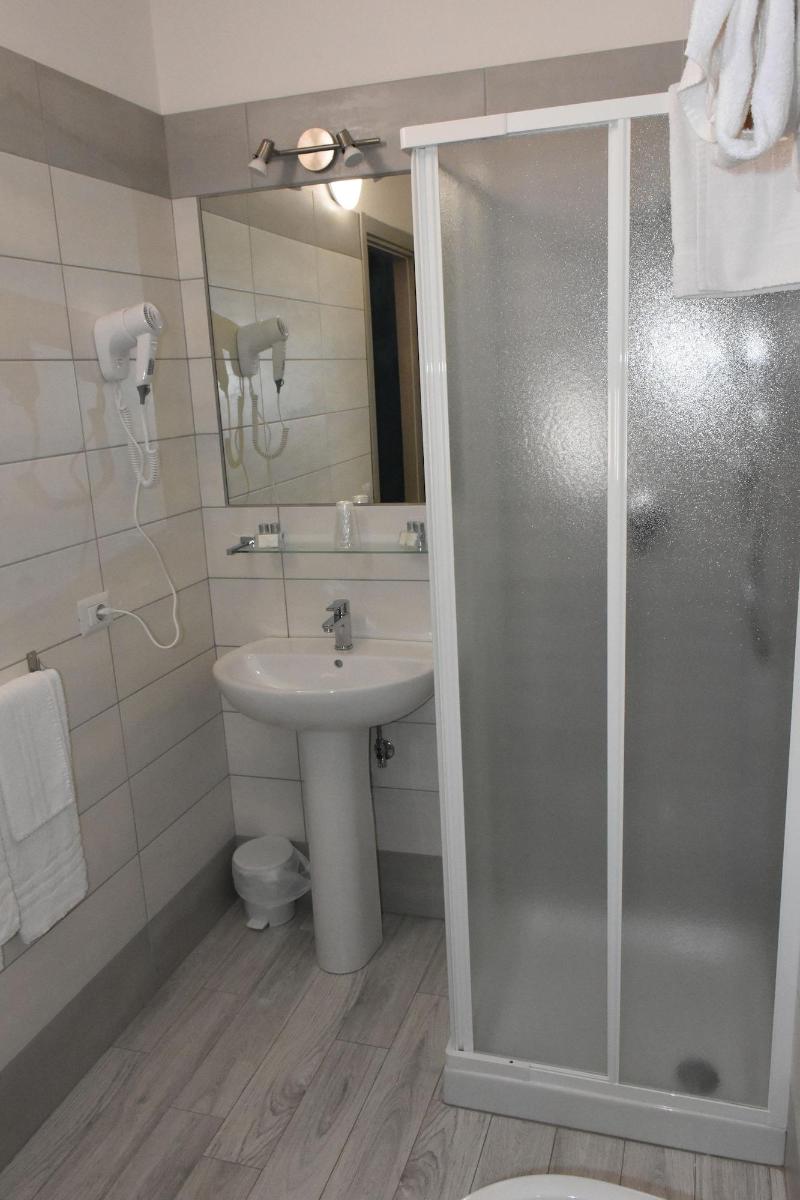 Albano Station Rooms image