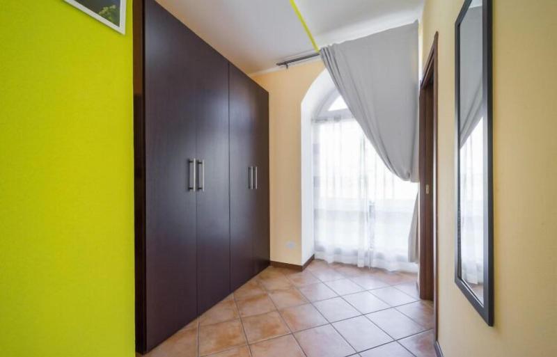 Bluelake Inn Ostello image