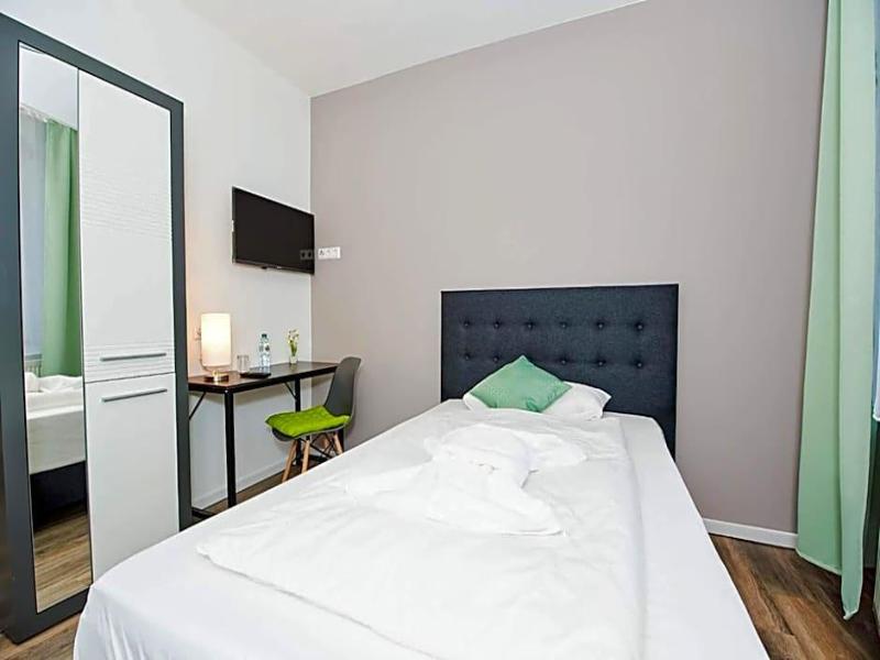 Hotel Phoenix image