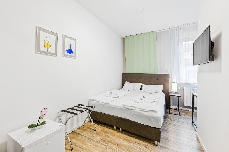 Hotel Phoenix image